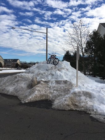 Snow pile blocking PW Parkway bike path on 6 February 2016. Photo courtesy of Rick Holt. 